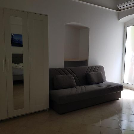 Di Fronzo Guest House A ทริจเจียโน ภายนอก รูปภาพ