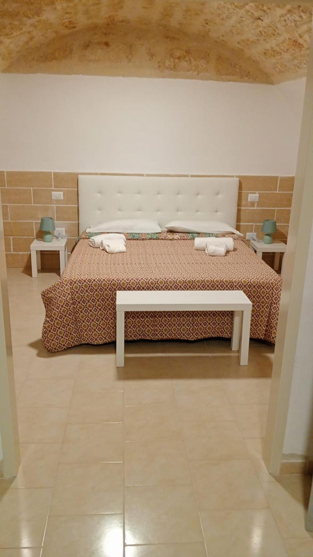 Di Fronzo Guest House A ทริจเจียโน ภายนอก รูปภาพ